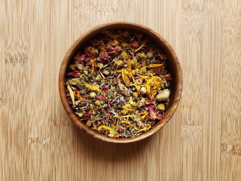 Garden Goddess Tea Bath - Floral Gem Infused