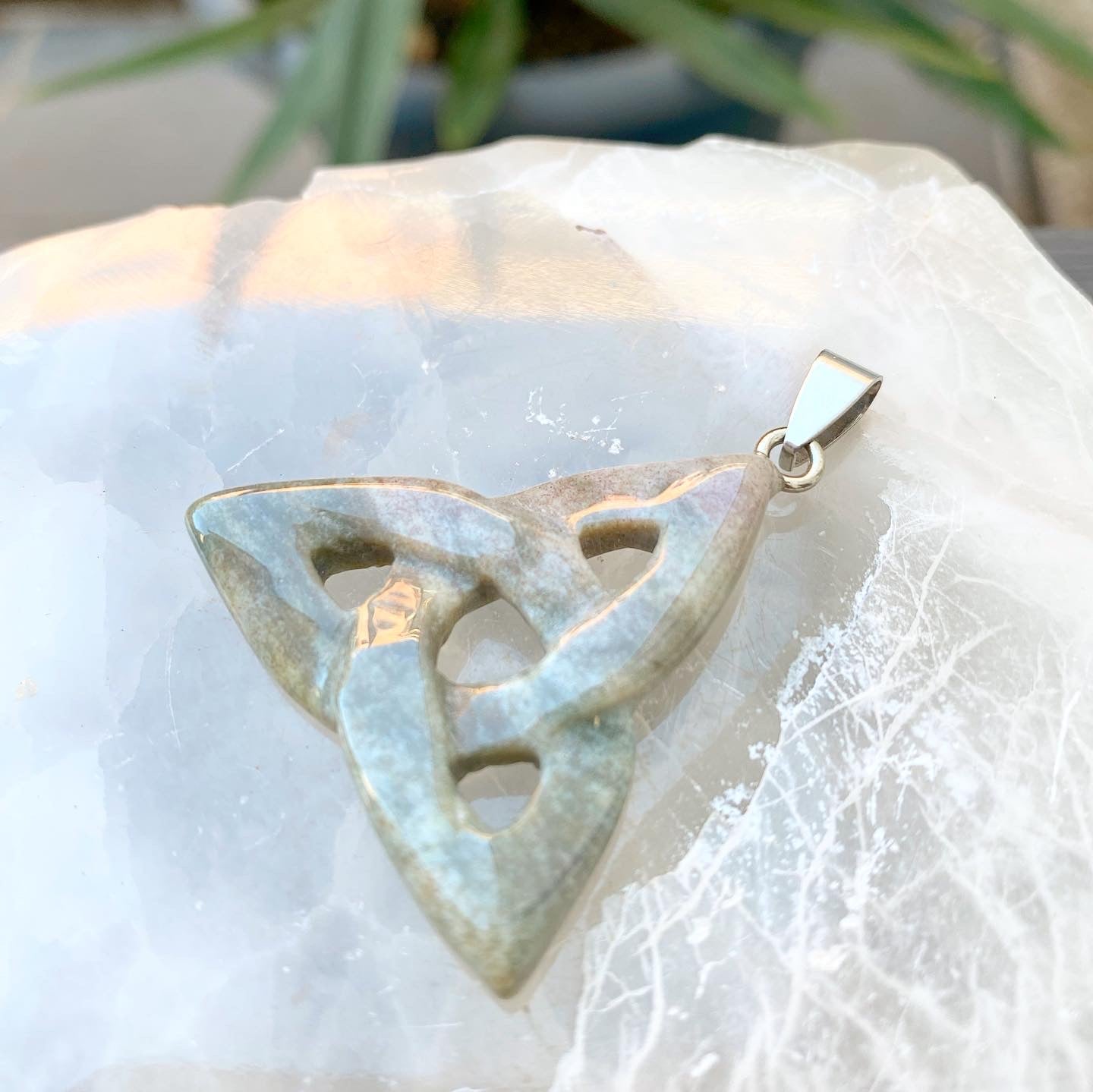 Triquetra / Trinity Knot Moss Agate Pendant