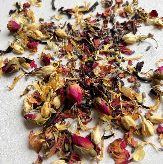 Garden Goddess Tea Bath - Floral Gem Infused