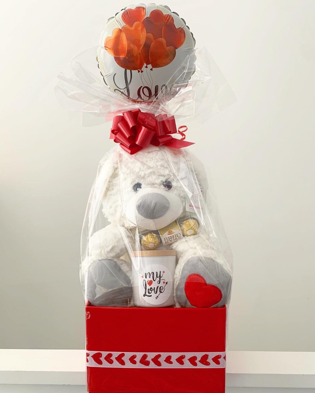 Mr Cuddles Bear 🐻 White Gift